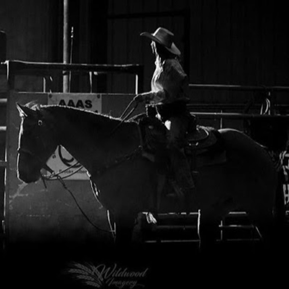 Meet your Posher, Kaylee - Picture 1 of 1